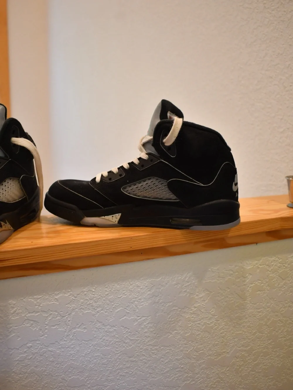 Nike Jordan Men's 5 Retro OG Black Metallic Reimagined Shoes 6.5Y